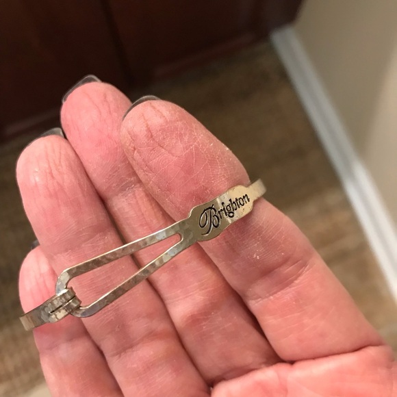 ▪️Brighton Silver Bangle - Picture 5 of 7